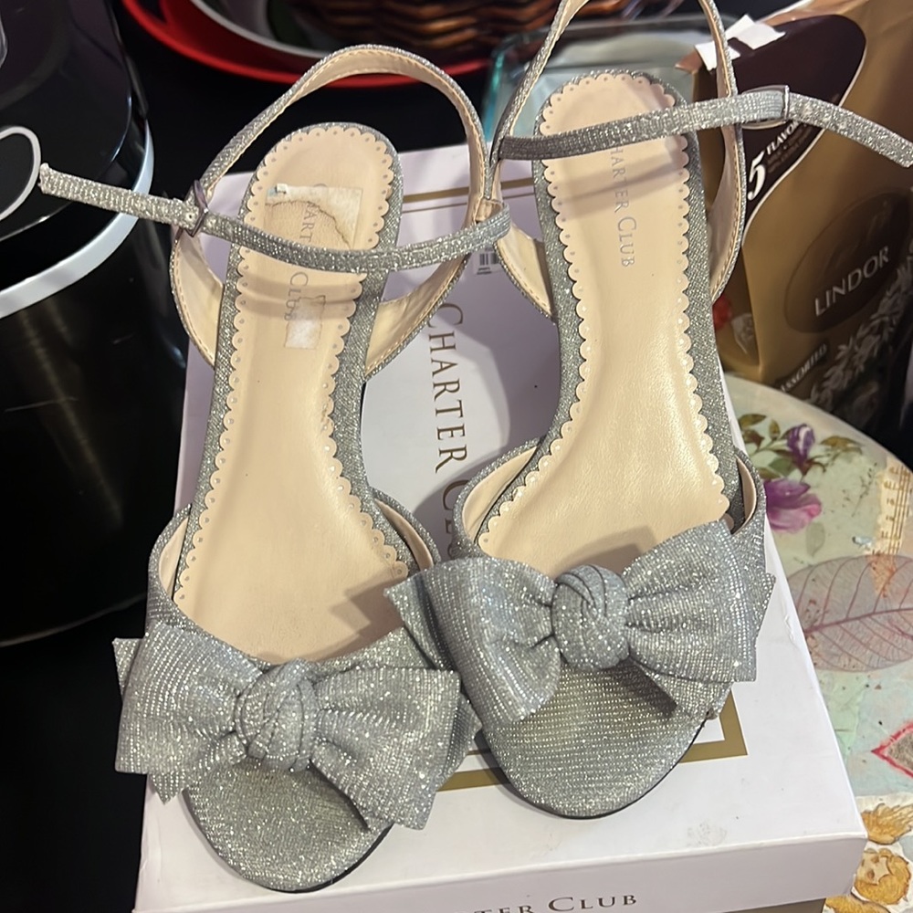 sandals for party in very good condition I only used them once